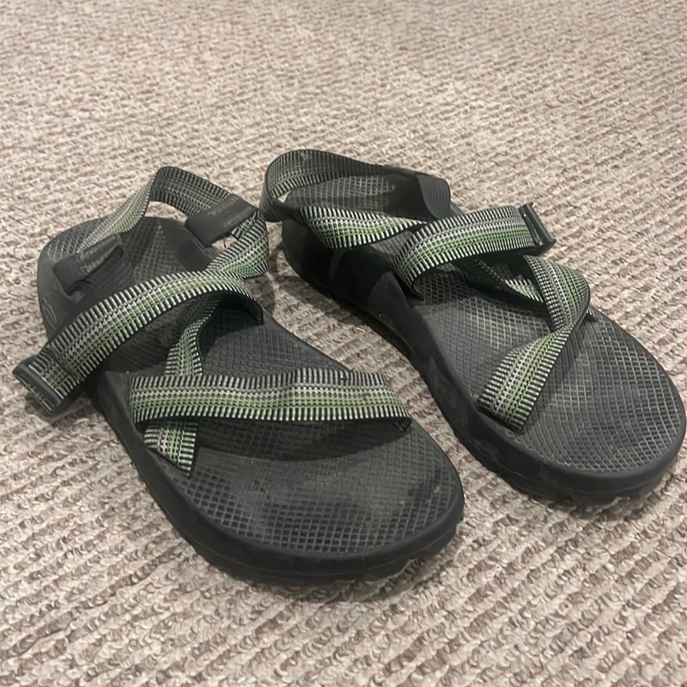 Men’s Chaco size 12